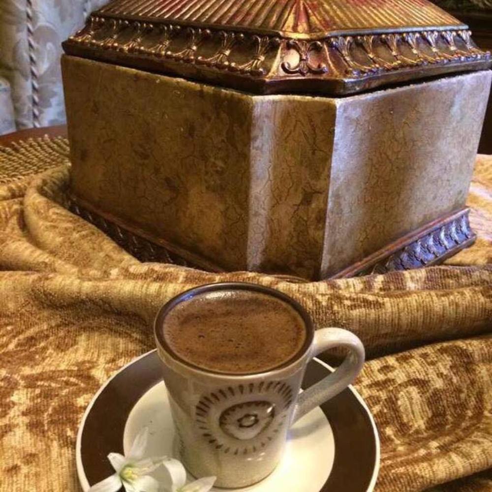 Meet your Posher, Shadia